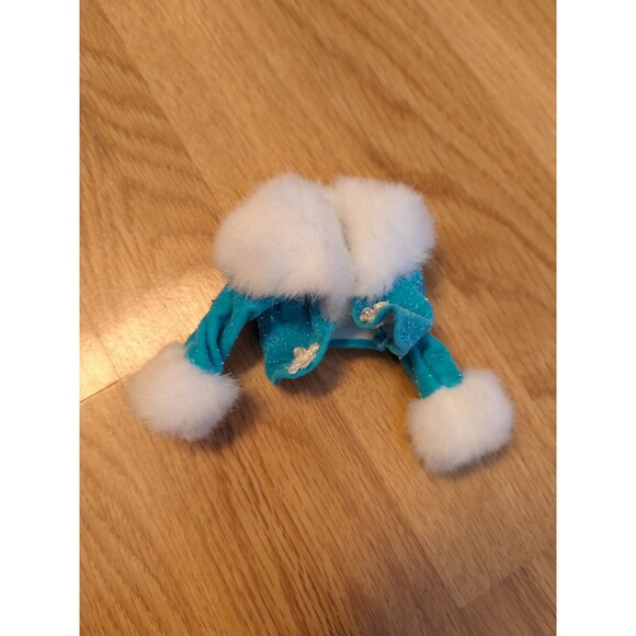 Winter Renaissance Barbie Doll Coat Evening Elegance Series Mattel #15570 1996 - Picture 2 of 7